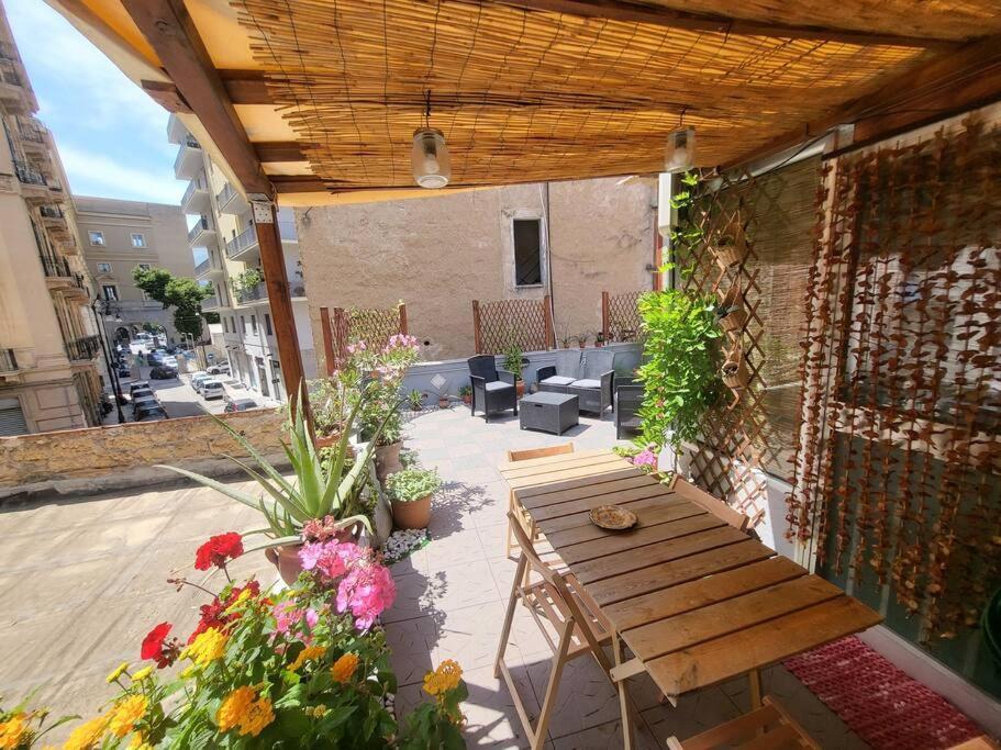Casetta Poli- Appartamento Con Terrazza - Centro Storico Palermo Exterior photo